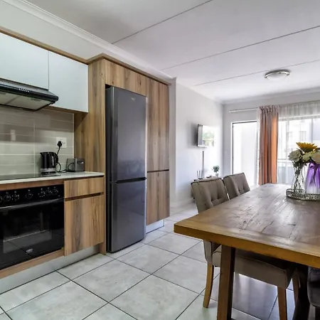 Lovely 2 Bed @Theblyde Pretoria-Noord Buitenkant foto