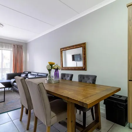 Lovely 2 Bed @Theblyde Pretoria-Noord Buitenkant foto