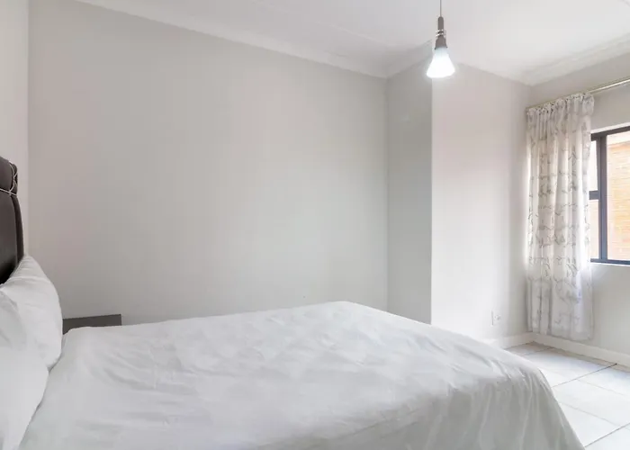 Lovely 2 Bed @Theblyde