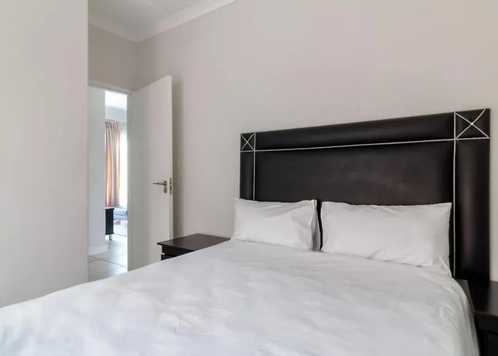 Lovely 2 Bed @Theblyde