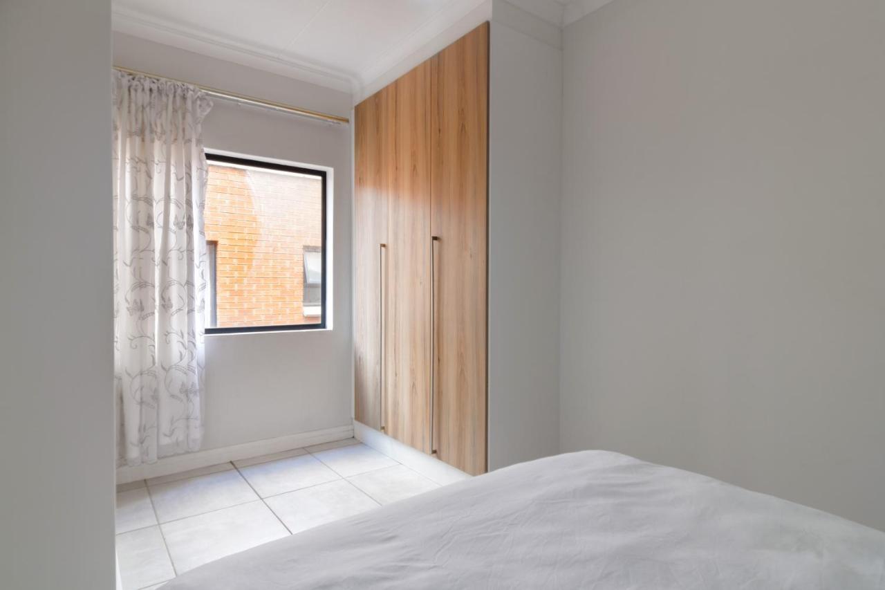Lovely 2 Bed @theblyde Apartment
