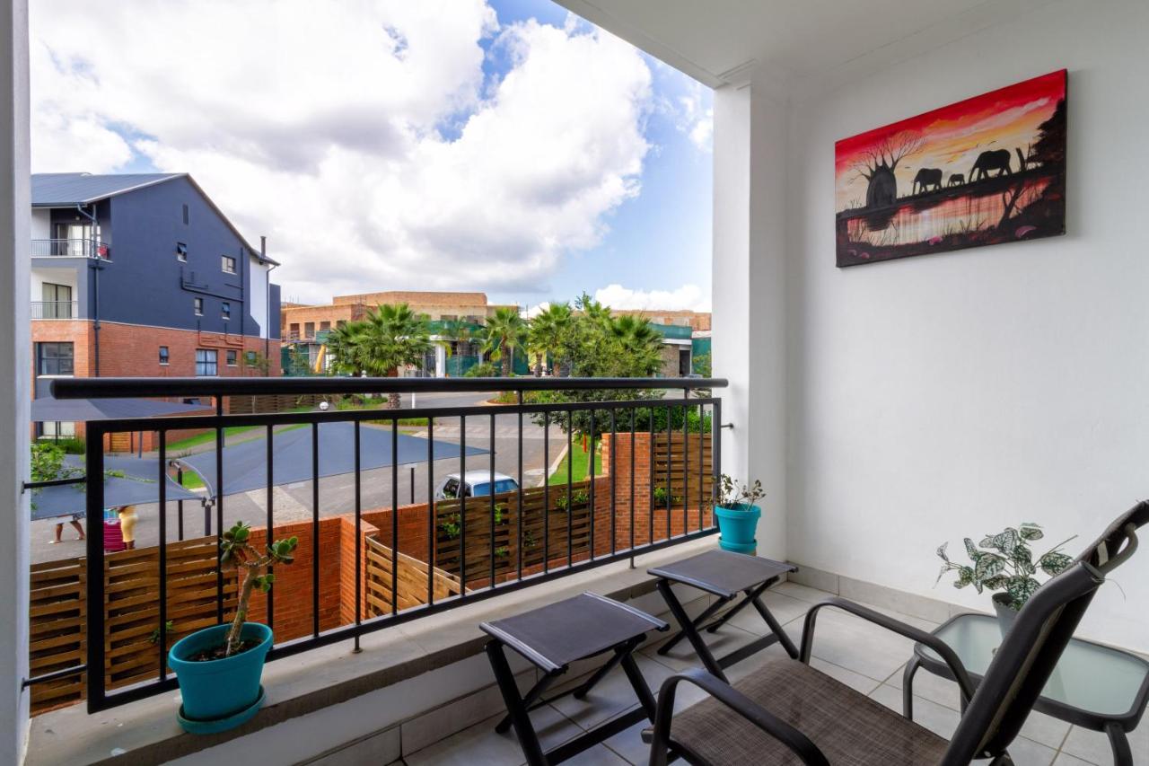 Lovely 2 Bed @theblyde * Pretoria